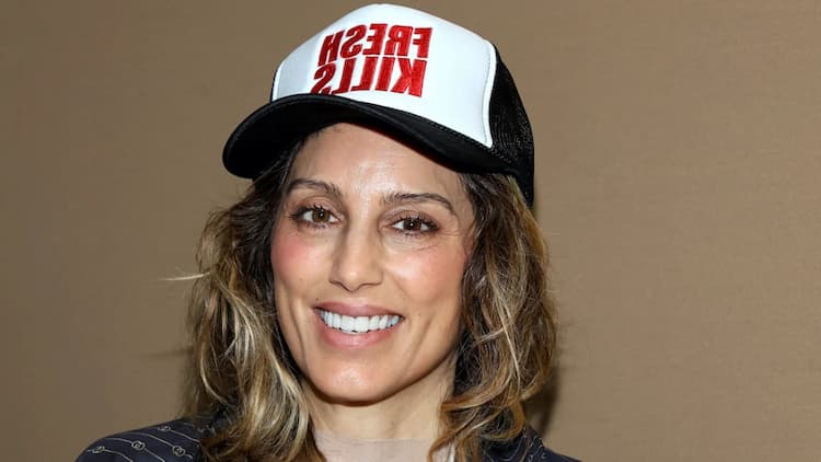Jennifer Esposito