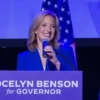 Jocelyn Benson est elle démocrate